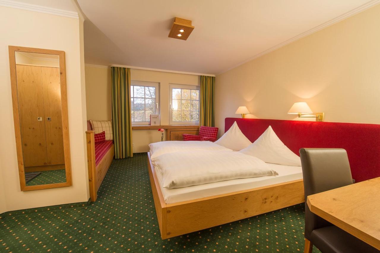 Hotel Waldhaus Foeckinghausen Bestwig Rom bilde